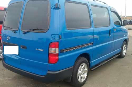 Бокові труби Toyota HiAce, чорні, нержавіюча сталь, CAN (2 шт)