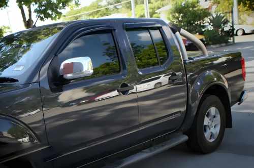 Ветровики Nissan Navara 2006-2015, HIC (4 шт)