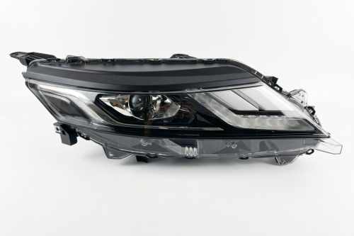 Передняя фара Mitsubishi L200 2019-2024, правая, GBT