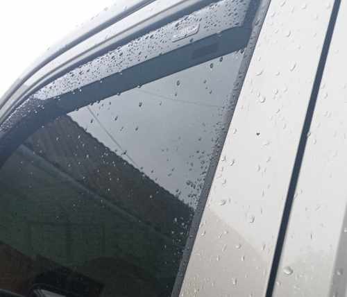 Вітровики Volkswagen T5 2003-2015 / Volkswagen T6, вставні, HIC (2 шт)