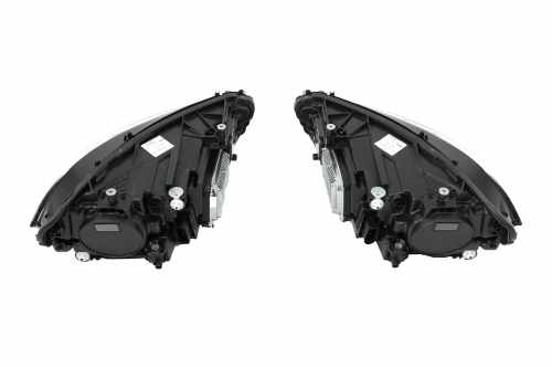 Передние фары Multibeam Mercedes A-class W177 2018-2022, GBT (2 шт)