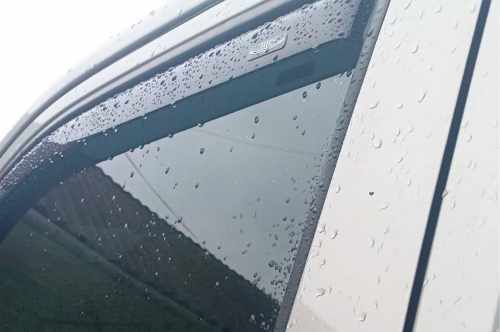 Вітровики Volkswagen T5 2003-2015 / Volkswagen T6, вставні, HIC (2 шт)