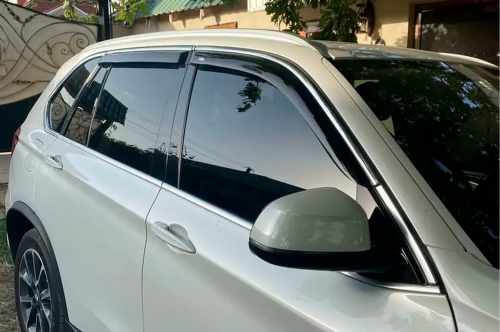 Вітровики BMW X5 F15 2013-2018, з хромованим молдингом, HIC (4 шт)