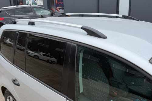Рейлинги Volkswagen Touran 1T 2010-2015, хромированные, пластиковые ножки, DDU (2 шт)