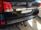 Накладка на задній бампер Toyota Land Cruiser 200 2007-2015