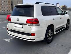 Обвіс спідниця заднього бампера Executive Lounge Toyota Land Cruiser 200 2015-2021 стиль 2019 / 2021 колір білий