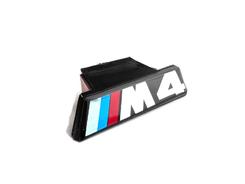 Шильдик в радіаторну решітку М4 для BMW 4 series F32/F33/F36 2013-2020