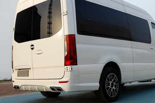 Задній бампер AMG (для cередньої бази, ABS) для Mercedes Sprinter W907/W910 2018- рр