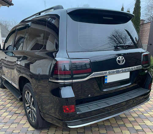 Задні ліхтарі (Sequential Red) для Toyota Land Cruiser 200 2016-2021