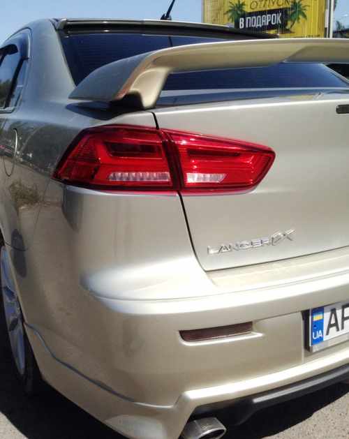Задні ліхтарі червоні A6 стиль для Mitsubishi Lancer X