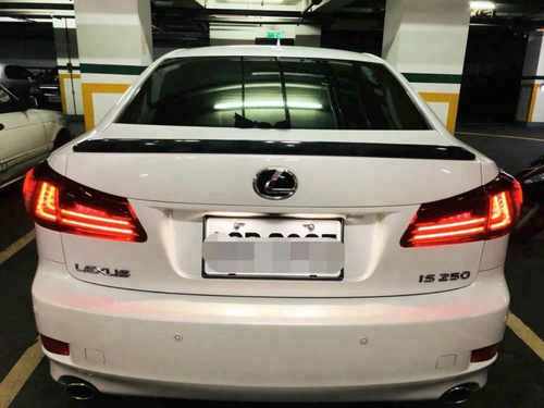 Задні ліхтарі Lexus IS 2006-2012