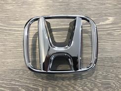 Емблема в решітку Honda HR-V 2015-2017 ДОРЕСТАЙЛІНГ