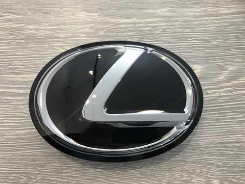 Емблема під склом Lexus NX ES IS RX