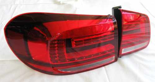 Задні ліхтарі LED для Volkswagen Tiguan 2012-2015