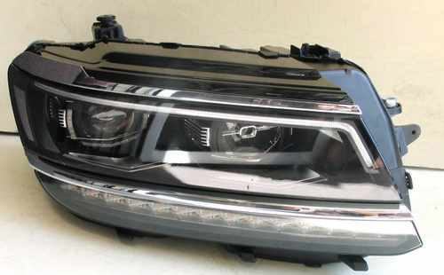 Передні фари чорні   для Volkswagen Tiguan L USA 2016-2020