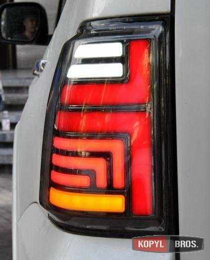 Задні ліхтарі LED для Mitsubishi Pajero Mk4 2006+