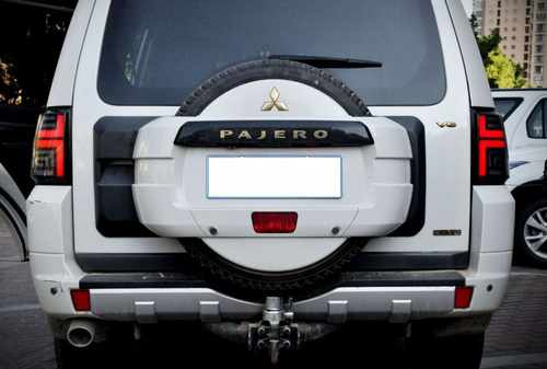 Задні ліхтарі LED для Mitsubishi Pajero Mk4 2006+