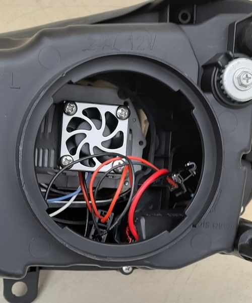 Передні фари TLZ FULL LED для Volkswagen Touareg NF 2010-2014