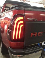 Задние фонари тюнинг LED черные WC для Toyota Hilux Revo 2015+