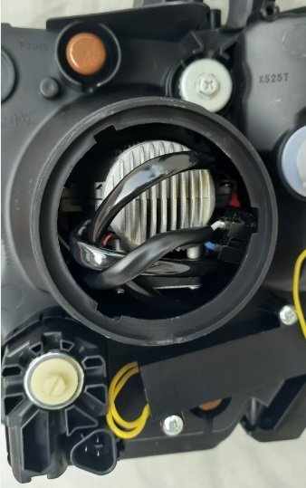 Передні фари Full LED тип LD для Mitsubishi Pajero Mk4 V80 2006