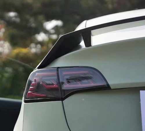 Задні ліхтарі LED стиль Ray для Tesla Model 3