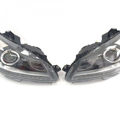 Передние фары на Mercedes C-Class W204 2011-2014 год  ( Xenon Adaptive )