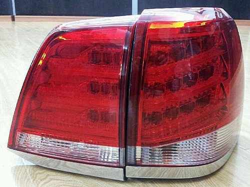 Задні ліхтарі для Toyota Land Cruiser LC 200 червоні LED 2008-2016