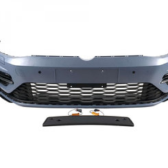Передній бампер на Volkswagen Golf VII 2017-2019 року (стиль R-Line)