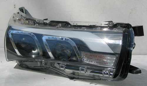 Передні фари тюнінг для Toyota Corolla E170/ Altis 2013-2016