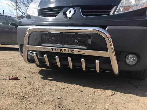 Кенгурятник WT004 (нерж.) З написом для Renault Trafic 2001-2015