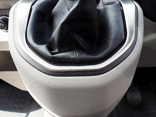 Окантовка ручки КПП глянець (нерж) Omsa для VW T6 2015+