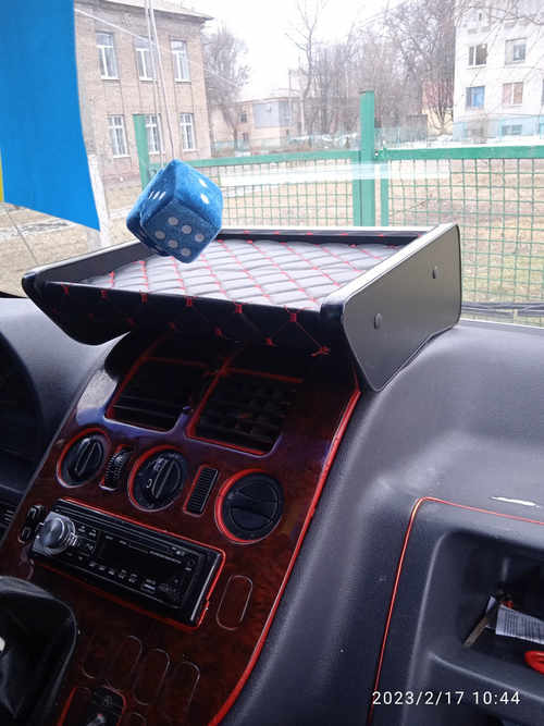 Полиця на панель (тип-2) для Mercedes Vito W638 1996-2003 років.