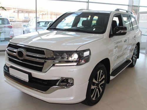 Решітка радіатора для Toyota Land Cruiser 200 2016+ в стилі Executive Lounge 2019+