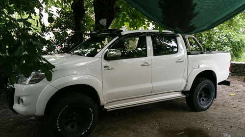 Козирок лобового скла (на кронштейнах) для Toyota Hilux 2006-2015 рр.