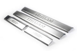 Хром накладки для VW Tiguan накладки на пороги на пласт Carmos (Туреччина)