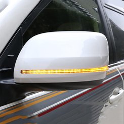 Крышки зеркал заднего вида Toyota LC 150 Prado (стиль 2017+) с LED повторителем поворота для Toyota Land Cruiser Prado 150/ Land Cruiser 200/ Lexus LX белые