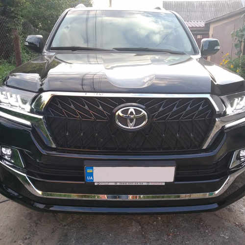 Комплект обваження Toyota Land Cruiser 200 стиль Executive 2019