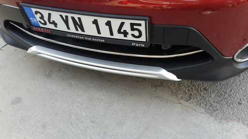 Хром накладка на передній бампер (нерж.) для Nissan Qashqai 2014+