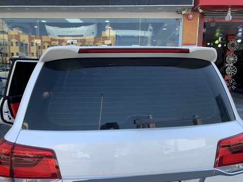 Спойлер LED Чорний колір для Toyota Land Cruiser 200 2016+