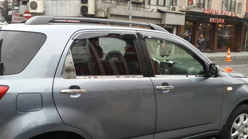 Хром накладка на скло косинку (трикутник) (нерж.) 2 шт. Omsa для Daihatsu Terios