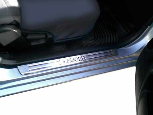 Хром накладки на дверні пороги Omsa Line для Mitsubishi Lancer 2004-2008