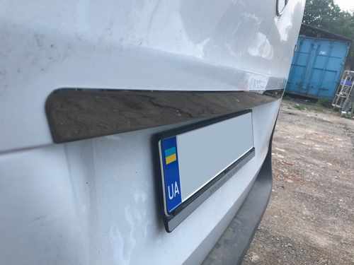 Накладка над номером BlackChrome (нерж) для Mercedes Vito 447 2015+ Omsa Line