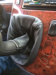 Чохол на важіль КПП (шкіра) для Mercedes Vito W638 1996-2003 років.