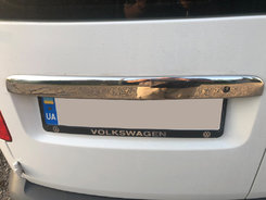 Хром накладка над номером COmsaLine для VW Caddy 2004- (распашонка)