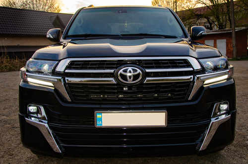 Комплект обвеса Toyota Land Cruiser 200 стиль Executive Lounge 2021 