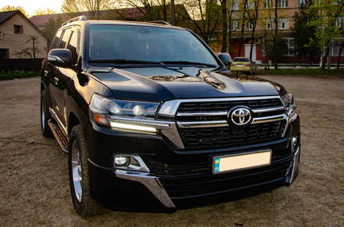 Комплект обвісу Toyota Land Cruiser 200 стиль Executive Lounge 2021 Білий