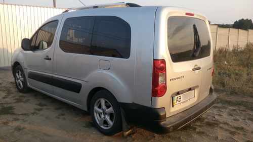 Рейлінги хромовані З пластиковими ніжками для Citroen Berlingo 2008-2018 років.