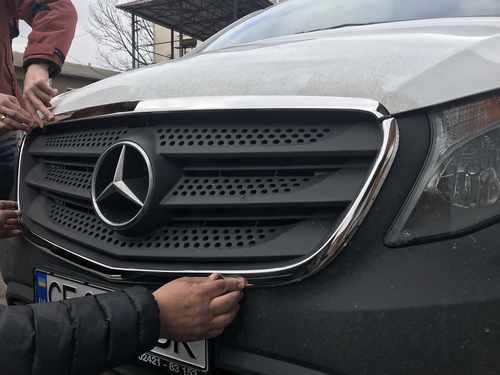 Обведення решітки нерж для Mercedes Vito 447 2015+ Omsa Line