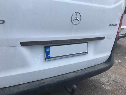 Накладка над номером BlackChrome (нерж) для Mercedes Vito 447 2015+ Omsa Line
