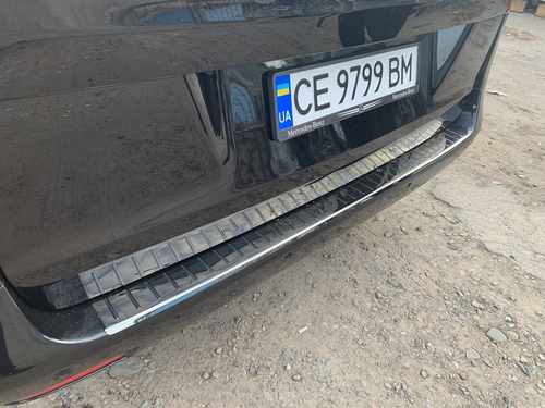 Накладка на задній бампер чорний хром (нерж) для Mercedes Vito 447 2015+ Omsa Line
